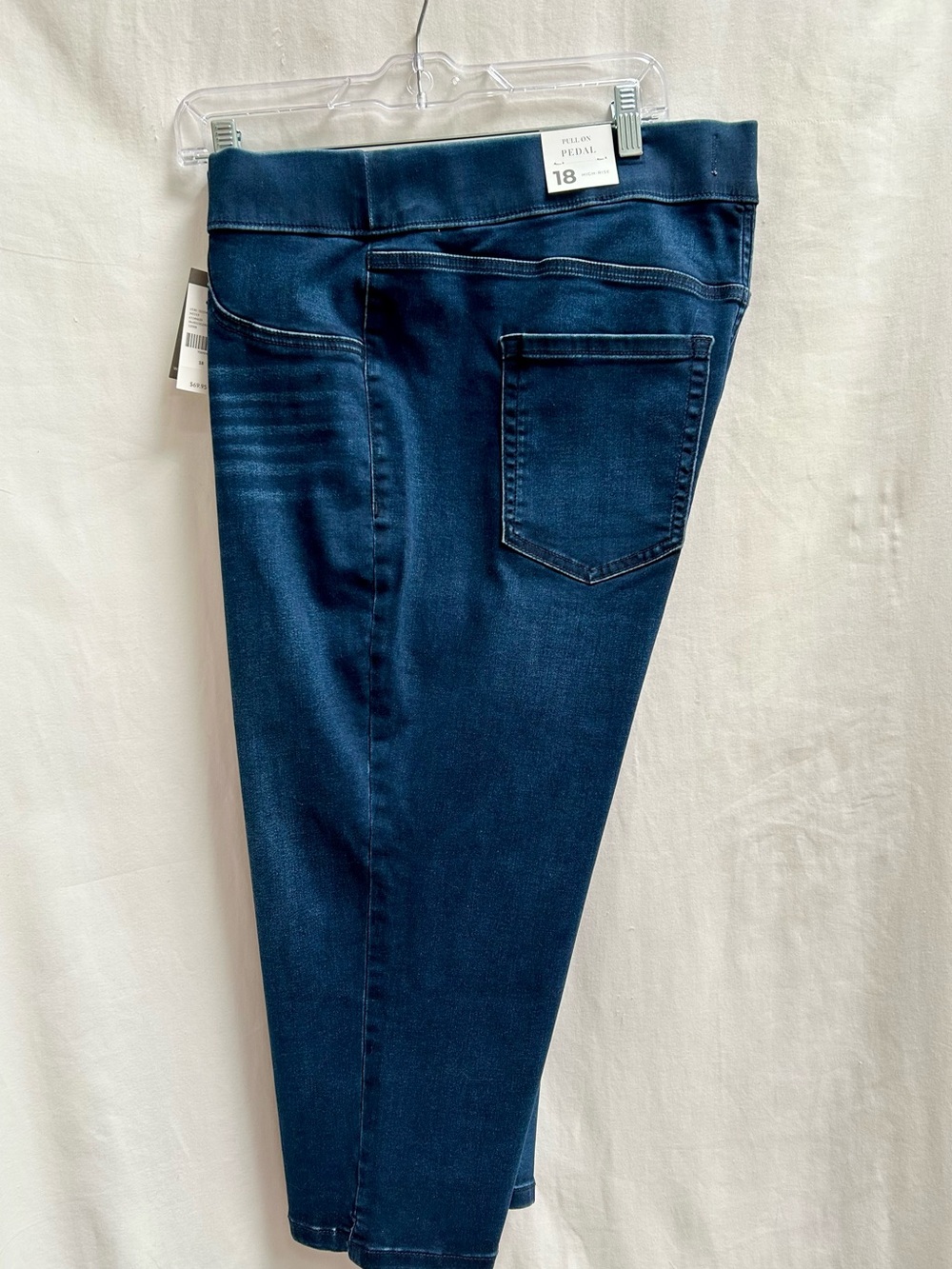 LANE BRYANT PULL ON PEDAL HIGH RISE JEANS, DARK WASH, WOMEN’S PLUS SIZE 18, NWT - Picture 4 of 9